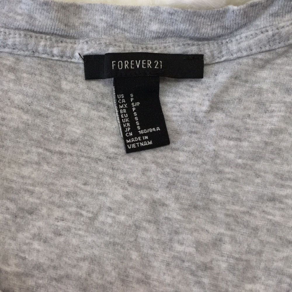Heather Grey Tee! - Picture 2 of 3